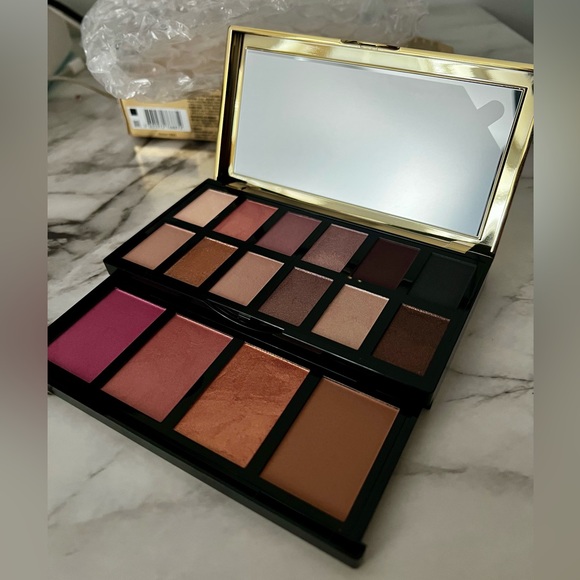 Lancôme Limited Edition Holiday 2022 Palette - Picture 3 of 8